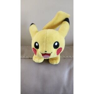 2015 Tomy Pokemon Trainer's Pikachu Talking Plush 9" Nintendo T18071